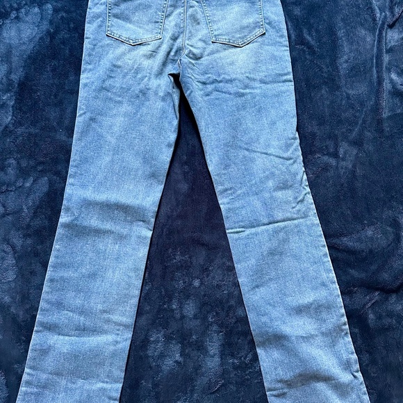 BUFFALO LADIES STRAIGHT LEG JEANS SIZE 6 NWT - Picture 3 of 6